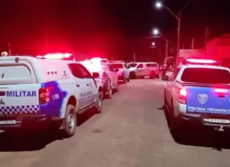 Homem atira na ex-companheira e em uma adolescente após discussão