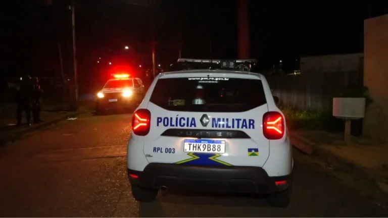 Crise de ciúmes termina em agressão, quebra-quebra e correria no BNH, em Ji-Paraná