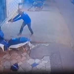 IMAGENS FORTES! Câmera de segurança filma motoqueiros executando dono de hotel a tiros: VEJA VÍDEO