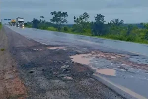 BR-364: vídeos denunciam buracos em trecho pedagiado e levantam questionamentos sobre tarifas