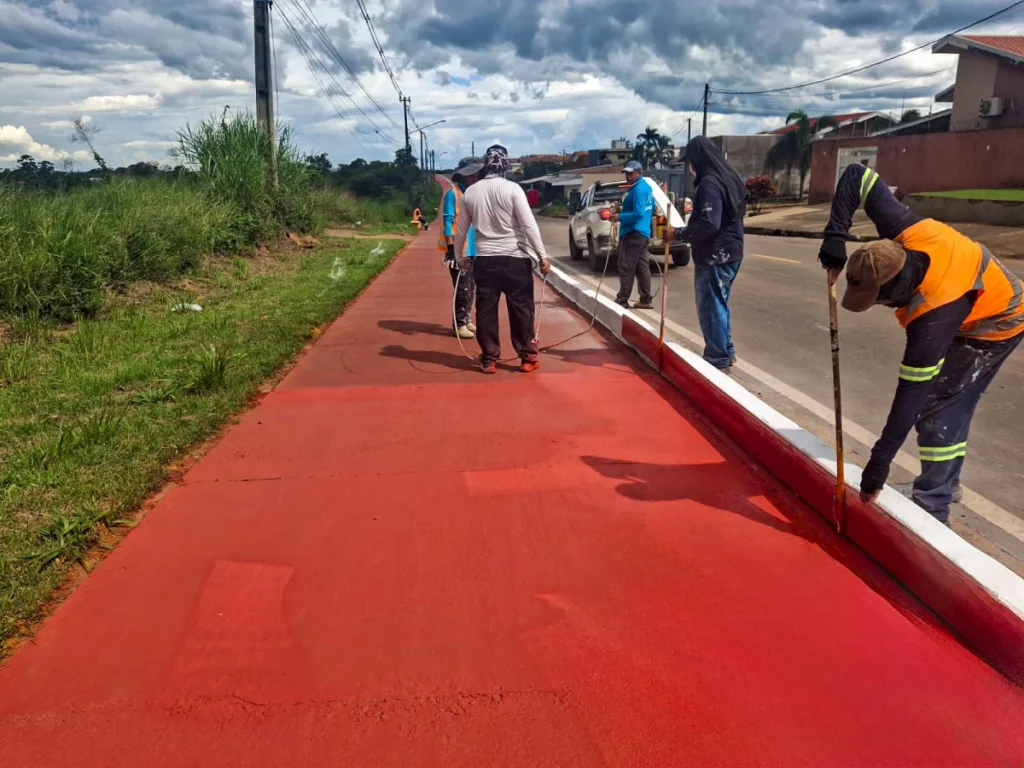 AMT conclui revitalização da pista de caminhada da Avenida Vitória Régia em Ji-Paraná