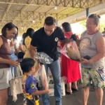 Prefeitura de Ji-Paraná entrega mais de 3 toneladas de peixe para famílias em situação de vulnerabilidade na véspera da Sexta-feira Santa