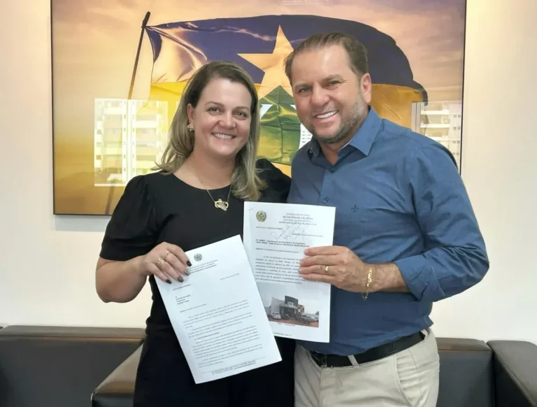 Vilhena: Curso gratuito promovido por Cirone Deiró e Amanda Areval ensina elaborar projetos sociais