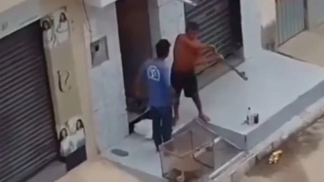 Discussão termina em ataque com picareta e deixa homem ferido. VEJA VÍDEO