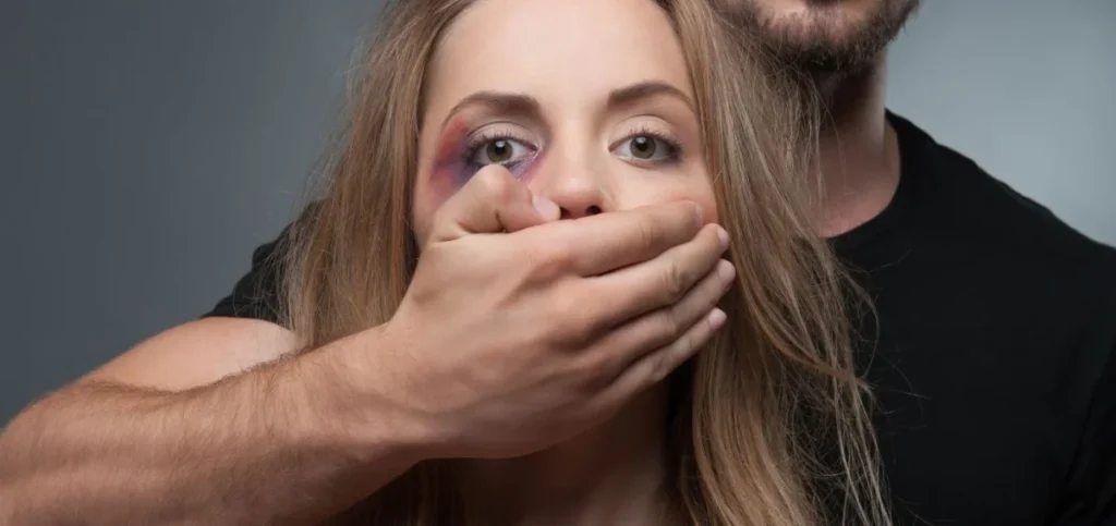 Vítima de violência doméstica em RO consegue medida protetiva em menos de uma hora; saiba como solicitar
