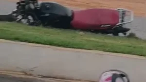 IMAGENS FORTES! Menino de 11 anos tem a perna arrancada em grave acidente de moto. VEJA VÍDEO