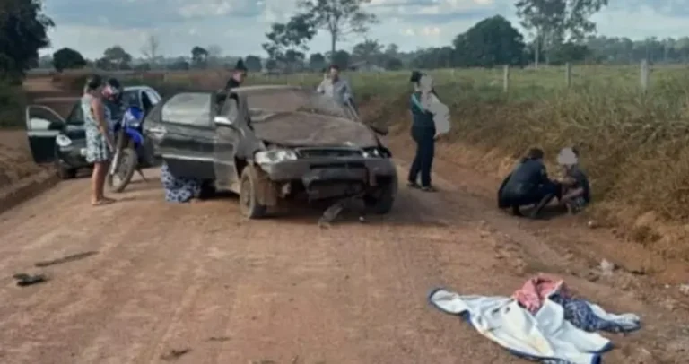 Capotamento de veículo deixa feridos, incluindo crianças, na zona rural de Rondônia