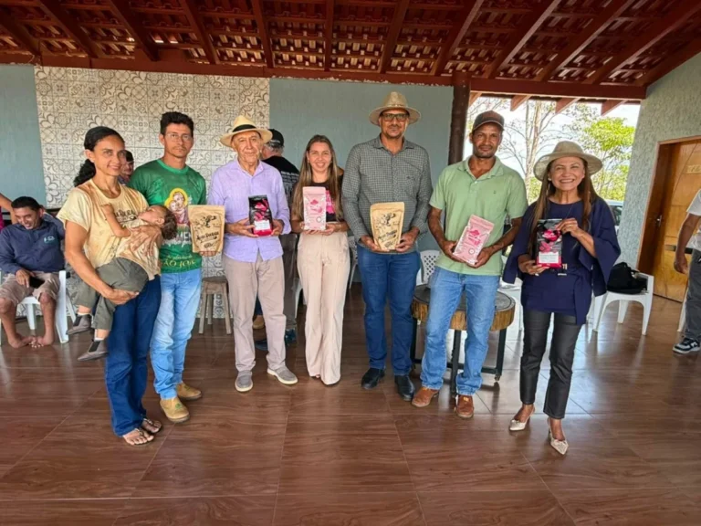 Confúcio Moura defende novo salto da agricultura familiar com agregação de valor à produção rural