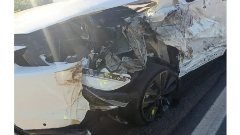 Motorista cochila ao volante, invade pista contrária e bate em carreta na BR-364, em Rondônia