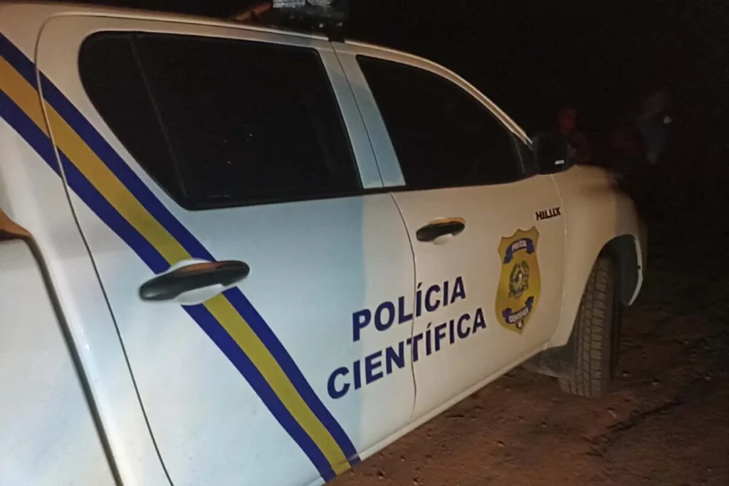 Homem é encontrado morto com quatro tiros na cabeça em Rolim de Moura