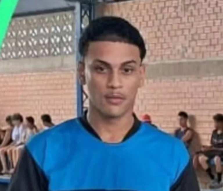 Jovem é morto a tiros diante da própria mãe em Rondônia