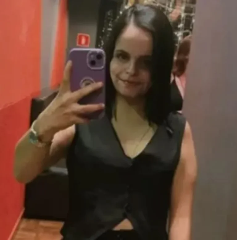 Mulher morre após batida frontal entre motocicleta e carro na BR-364 em Rondônia