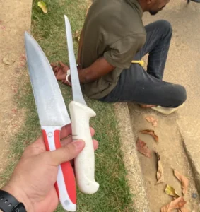 Homem pula muro e entra armado em creche de RO; professoras retiram crianças e PM faz prisão