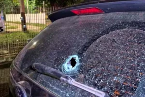 Mulher fica ferida após ataque a carros de apoiadores de Lula em Porto Velho; crianças estavam em veículo